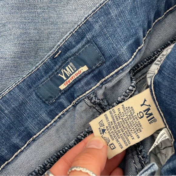 YMI Women’s Capris Blue Denim Light Wash Juniors 9 - Picture 6 of 7